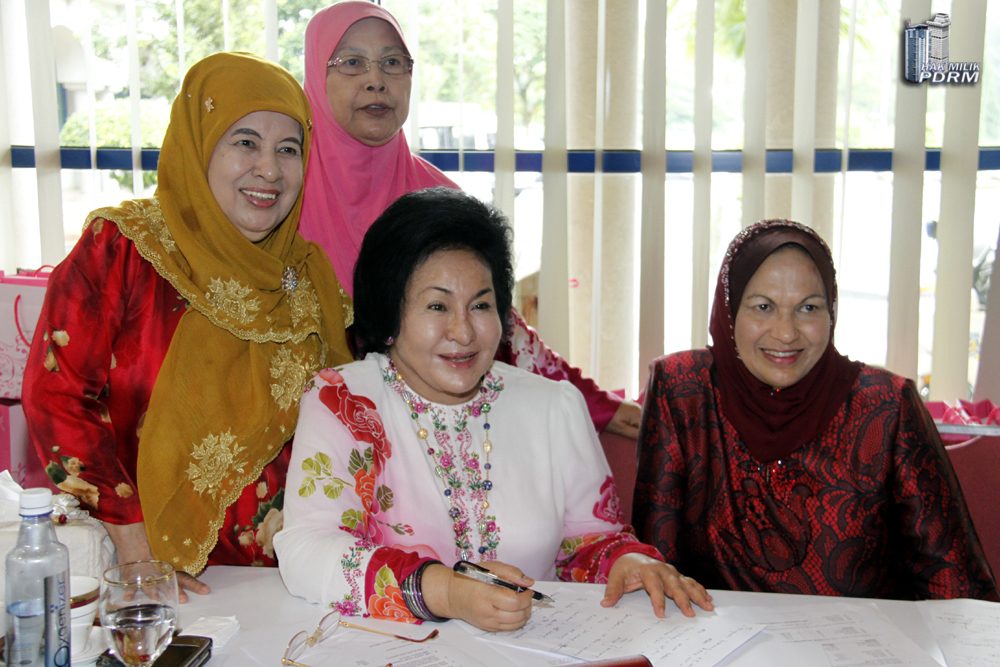 Bakti Sumbang Bungkusan Hari Raya Kepada Pasukan Keselamatan Negara