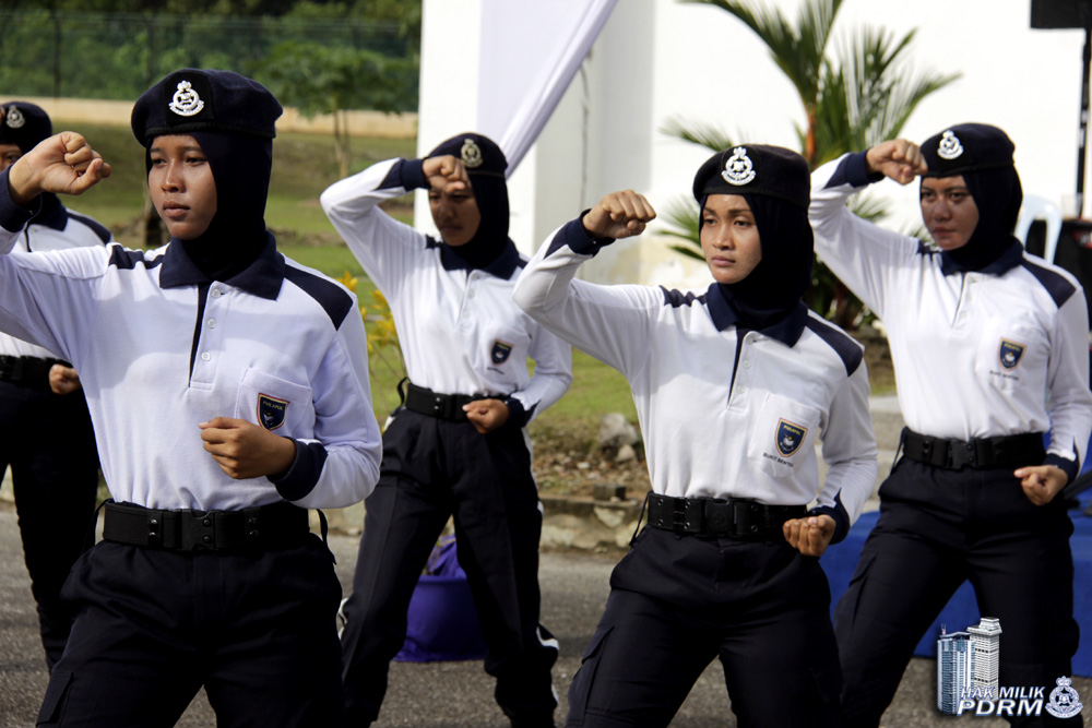 Perbarisan Tamat Latihan Konstabel Wanita Dan Konstabel Sokongan Lelaki Dan Wanita Siri 1 2016