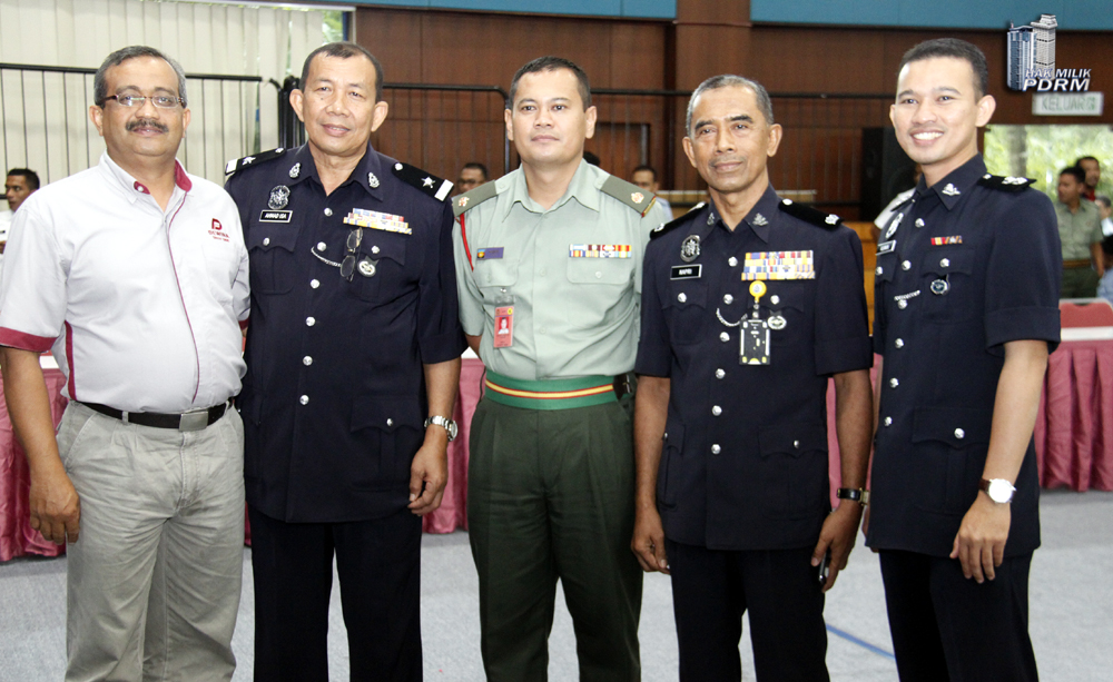Bakti Sumbang Bungkusan Hari Raya Kepada Pasukan Keselamatan Negara
