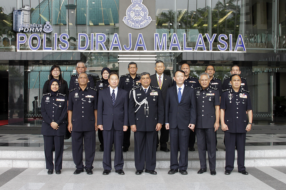 Kunjung Hormat Terakhir Ng Joo Hee Sebagai Ketua Polis Singapura