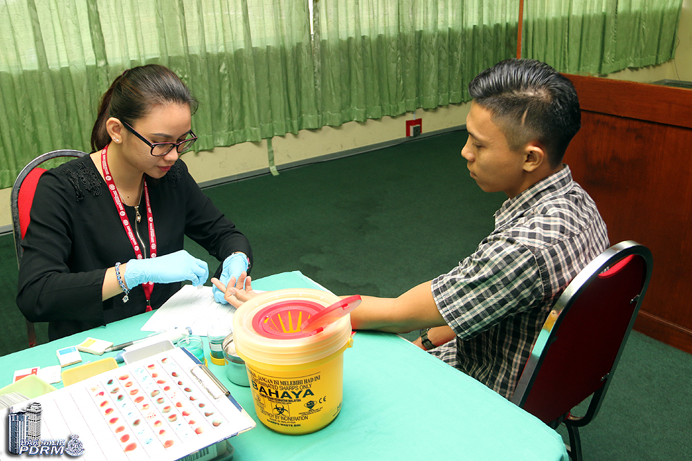Sekitar Program Derma Darah Anjuran Briged Tengah PGA... IMG_8008