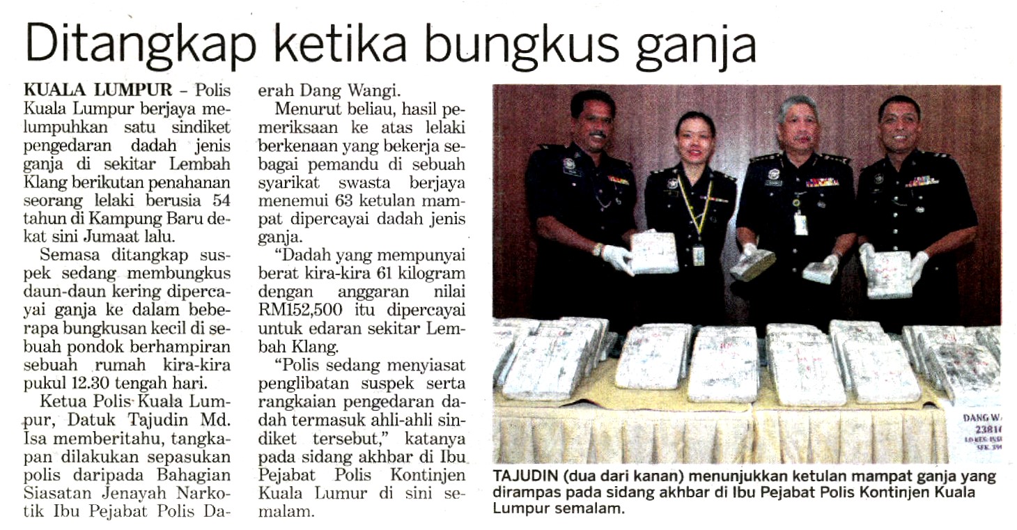 DITANGKAP KETIKA BUNGKUS GANJA Ditangkap Ketika Bungkus Ganja