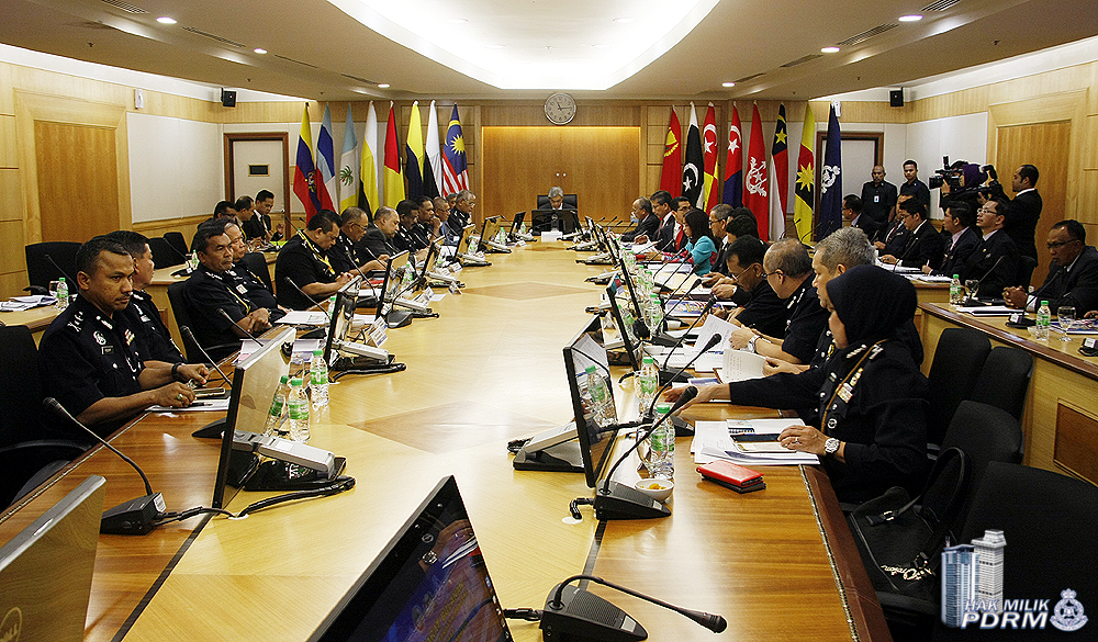 MESYUARAT BULANAN TPM BERSAMA PDRM