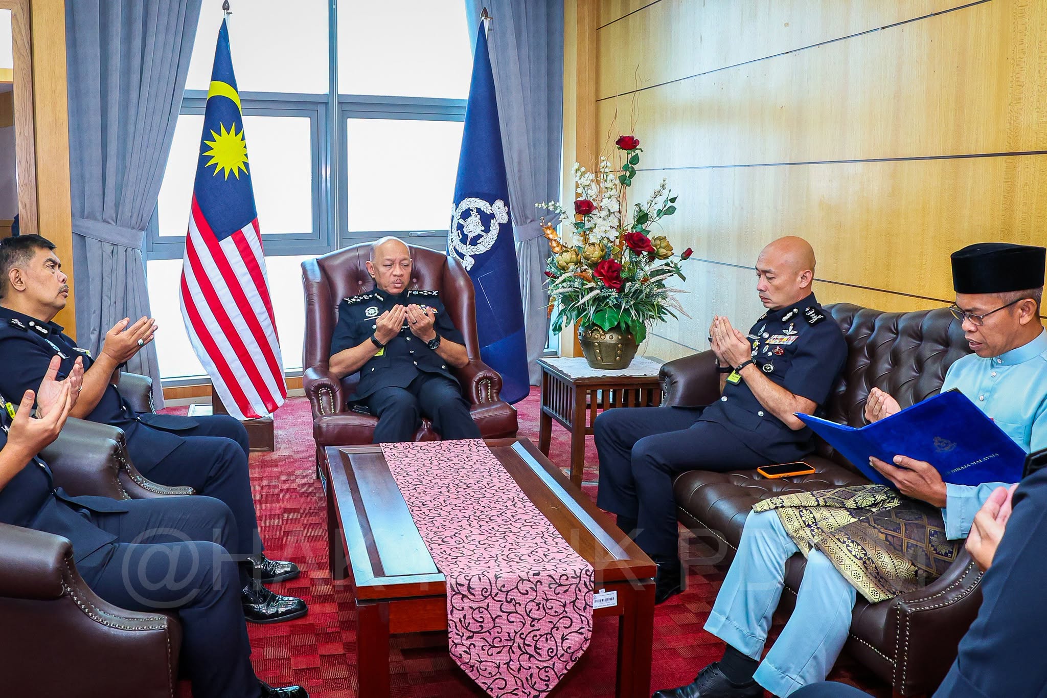 May be an image of dais, the Oval Office and text