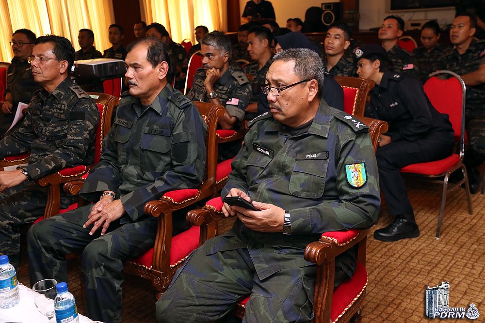 Sekitar sesi taklimat...