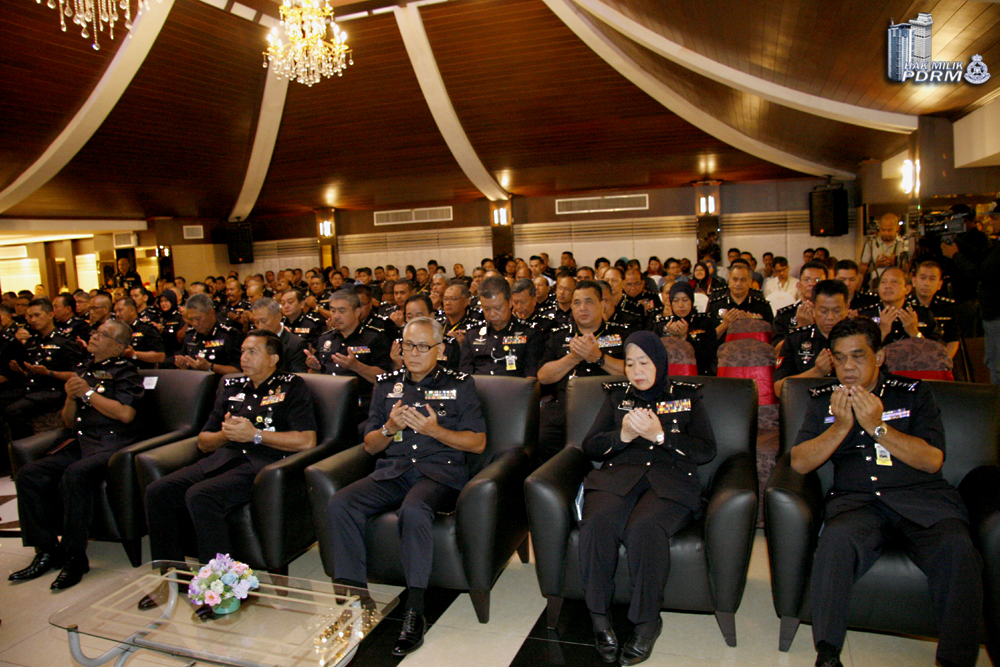 Majlis Pemakaian Lencana Pangkat Pegawai Kanan Polis