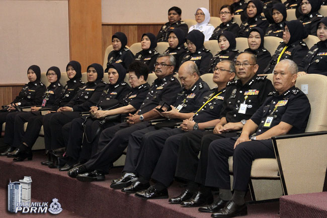 120 Sertai Seminar Pegawai Rendah Polis Wanita