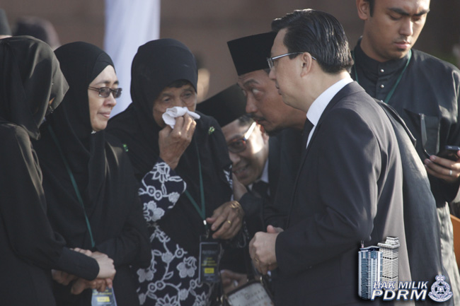 Mh17 Dua Lagi Jenazah Tiba Di Klia