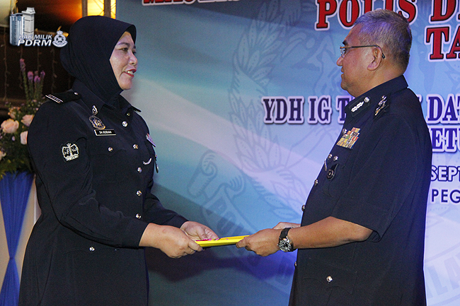 _MG_8233 9 907 Terima Anugerah Perkhidmatan Cemerlang Apc
