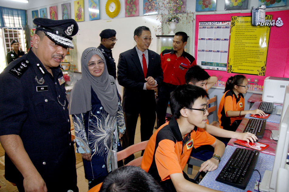 DCP Dato Aidi Ismail, Timbalan Pengarah I StaRT (1) Melawat Kelas Program Pendidikan Khas DCP Dato Aidi Ismail, Timbalan Pengarah I StaRT (1) Melawat Kelas Program Pendidikan Khas