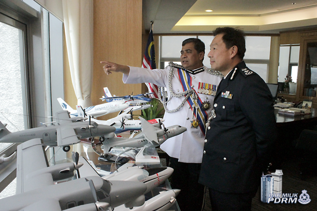 085 Kunjungan Hormat Ketua Polis Singapura