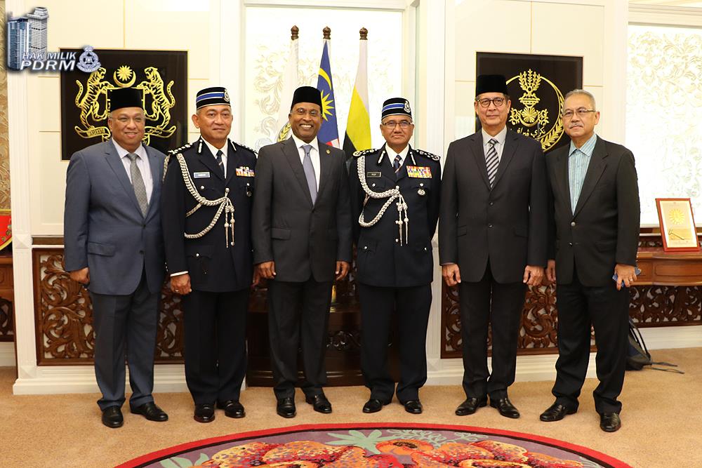 Sekitar kunjungan hormat Ketua Polis Negara, Tan Sri Dato’ Sri Mohamad Fuzi Harun di Pejabat Menteri Besar Perak.
