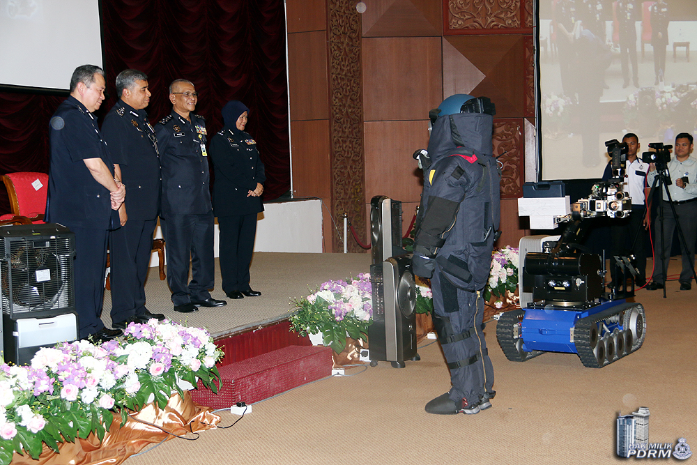 gimik penutupan Majlis Persidangan Pegawai-pegawai Aset PDRM Tahun 2017... IMG_8941