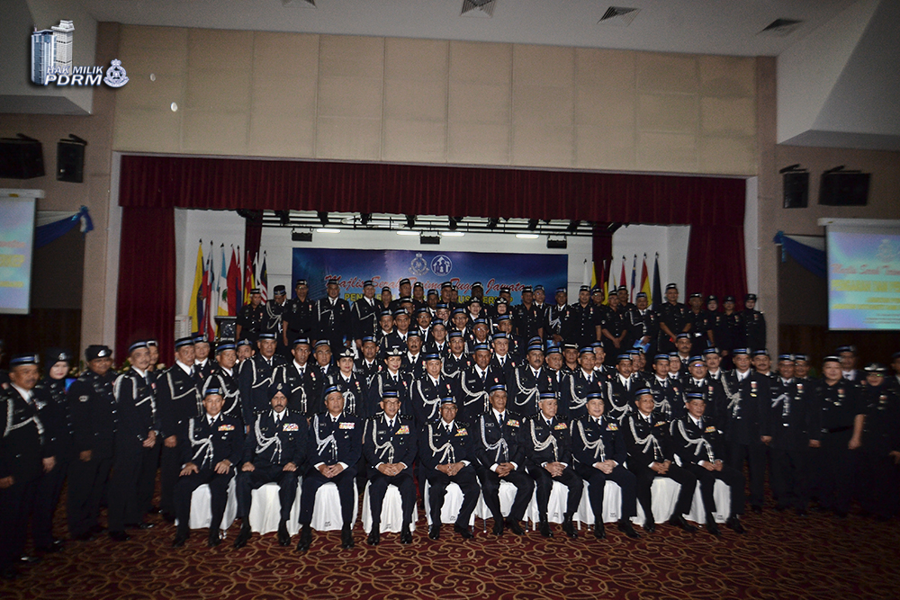 39 Tahun Perkhidmatan Selamat Bersara Pengarah Pengurusan Pdrm