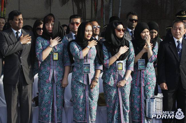 Mh17 Dua Lagi Jenazah Tiba Di Klia