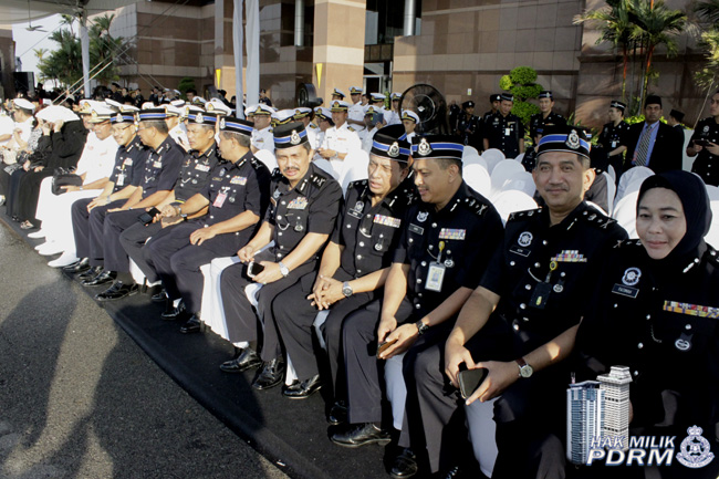 Mh17 Dua Lagi Jenazah Tiba Di Klia