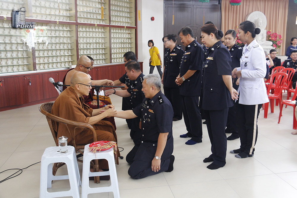 32sekitar majlis