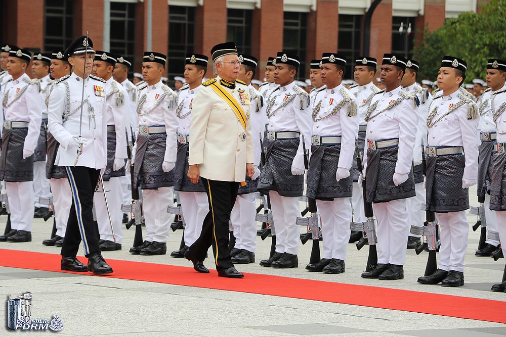 Pemeriksaan Baris Kawalan Kehormatan Utama oleh Perdana Menteri Malaysia, Dato’ Sri Mohd Najib Tun Abdul Razak.