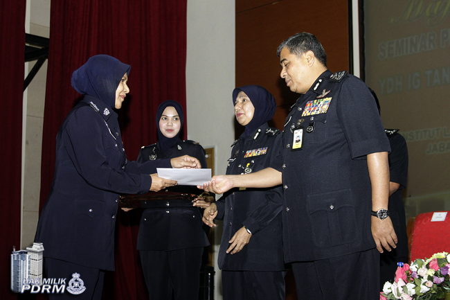 120 Sertai Seminar Pegawai Rendah Polis Wanita