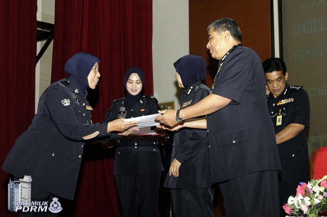 120 Sertai Seminar Pegawai Rendah Polis Wanita