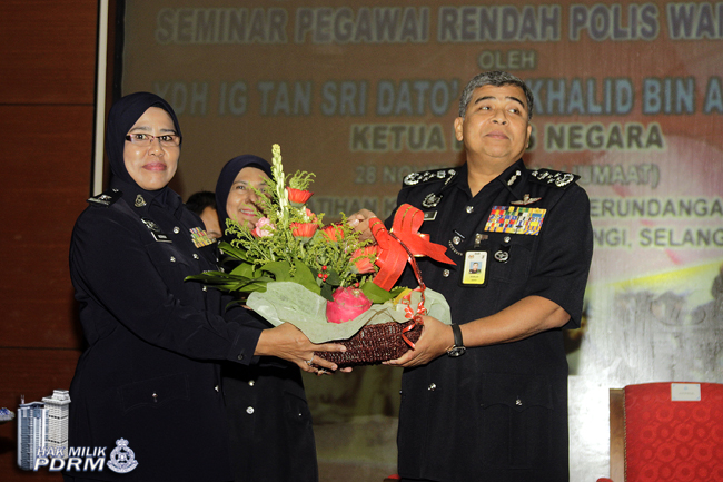 120 Sertai Seminar Pegawai Rendah Polis Wanita
