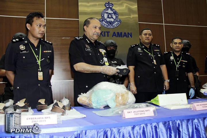 Sembunyi Dadah Dalam Kasut Dalang Warga Afrika Tumpas