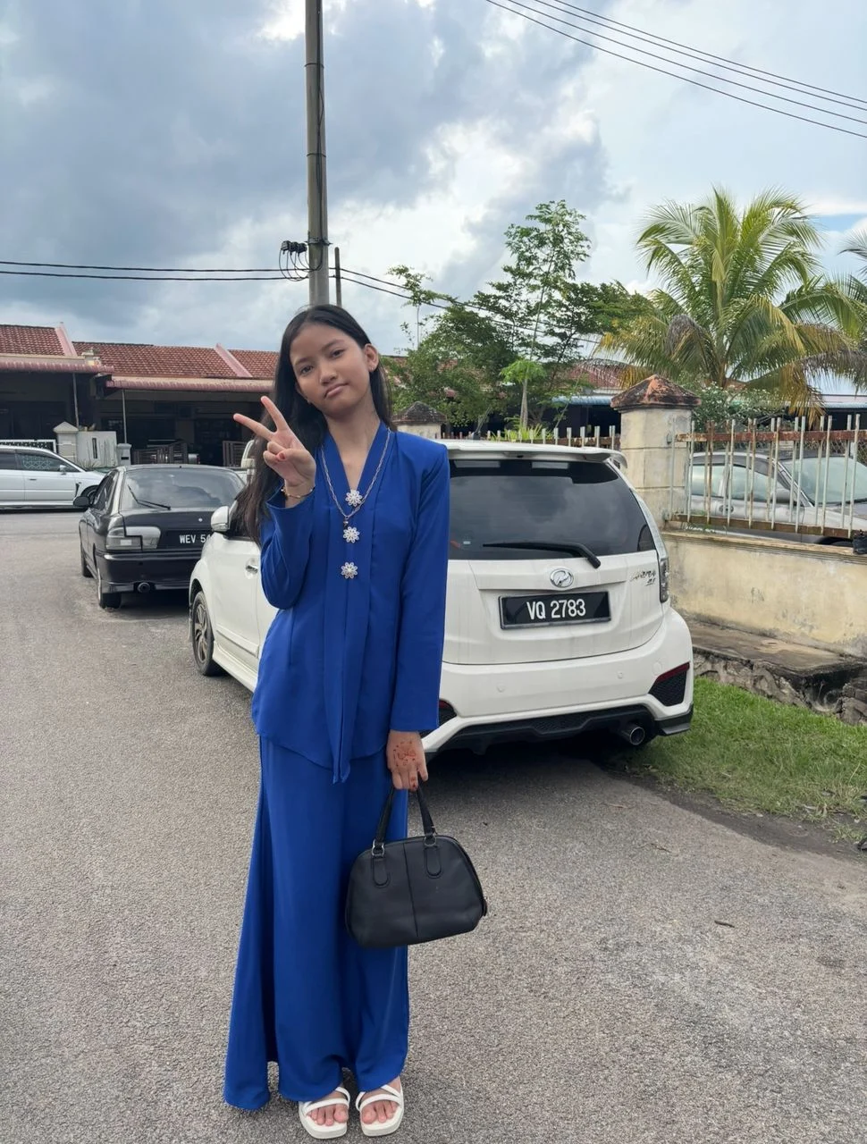 Foto NUR DANIA ERMISHQA BINTI MUHAMMAD AMIR