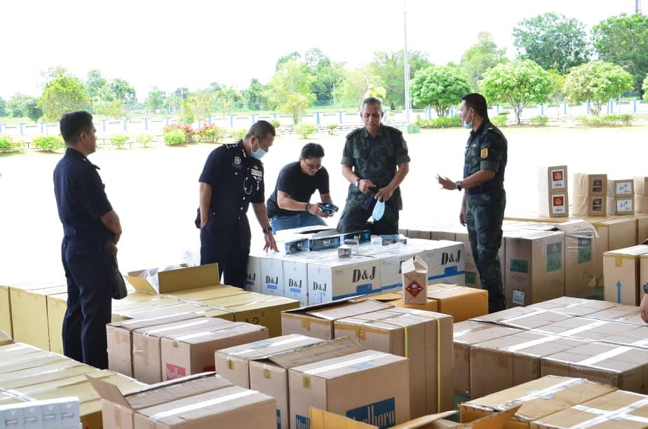 Posting Pilihan Op Libas Pga Briged Sarawak Rampas Rokok Seludup Bernilai Lebih Rm2 Juta