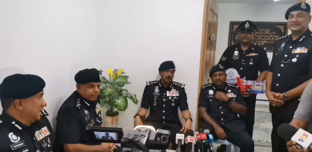 LIVE: SIDANG MEDIA KPN