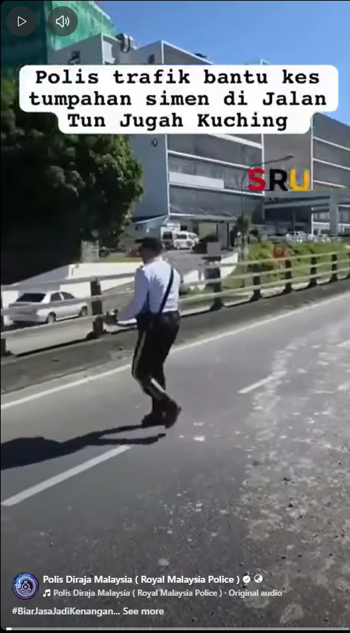 Biarjasajadikenangan Video Pilihan Anggota Polis Tampil Bersihkan Halangan Di Atas Jalan Demi Keselamatan Awam