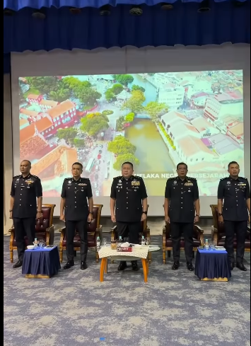 Video Pilihan Pengarah Jsjn Adakan Lawatan Kerja Ke Kontinjen Melaka