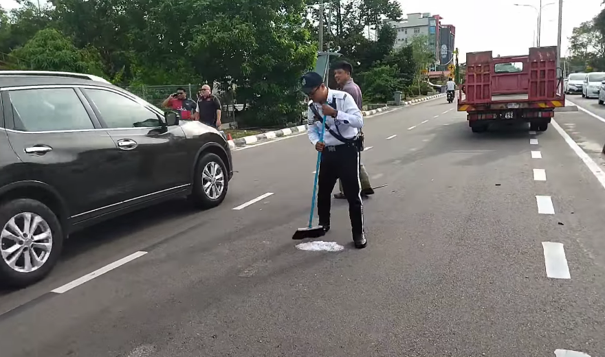 #BiarJasaJadiKenangan PENGHARGAAN ORANG AWAM KEPADA PDRM