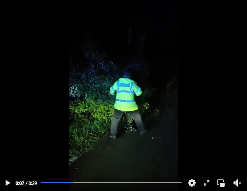 Opbanjir Video Pilihan Anggota Balai Polis Cherang Ruku Prihatin Bantu Alihkan Pokok Tumbang