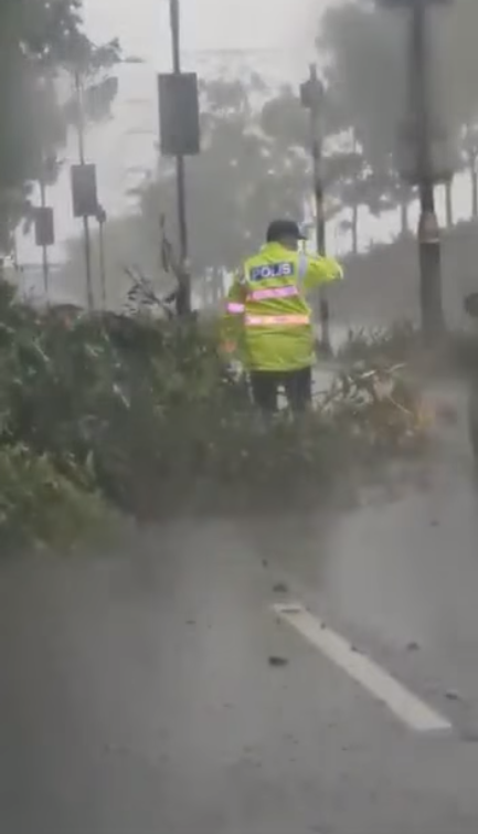Biarjasajadikenangan Video Pilihan Keselamatan Pengguna Jalan Raya Keutamaan Kami