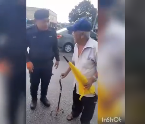 Video Pilihan Anggota Polis Ipd Muar Bantu Warga Emas