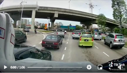 Artikel Pilihan Video Tular Lelaki Ditahan Kes Halang Laluan Jentera Bomba Pada 2019