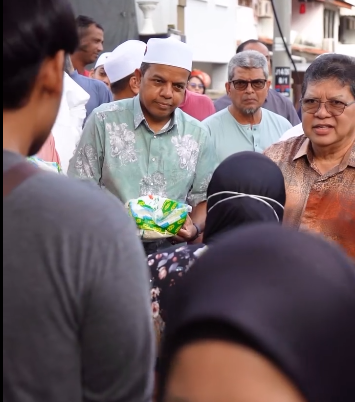 Video Pilihan Timbalan Kpn Penuhi Undangan Bantuan Beras Untuk Saudara Asnaf Di Maahad Tahfiz Al Faridiyah