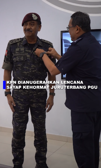 Video Pilihan Kpn Dianugerahkan Lencana Sayap Kehormat Juruterbang Pgu