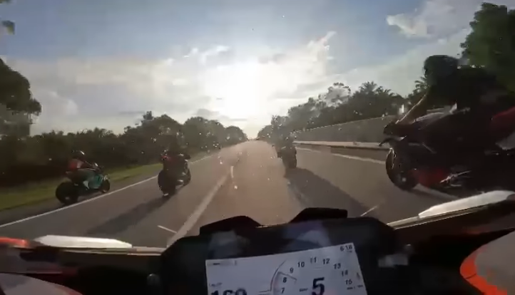 Artikel Pilihan Isu Tular Polis Buru Geng Rempit Latar
