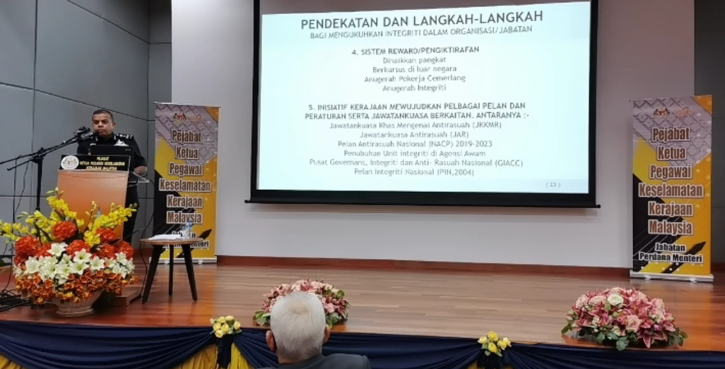 Live Executive Talk Integriti Dalam Menjaga Kerahsiaan Negara