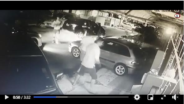 Video Pilihan Kes Tular Sekumpulan Lelaki Merusuh Menggunakan Senjata Di Klang