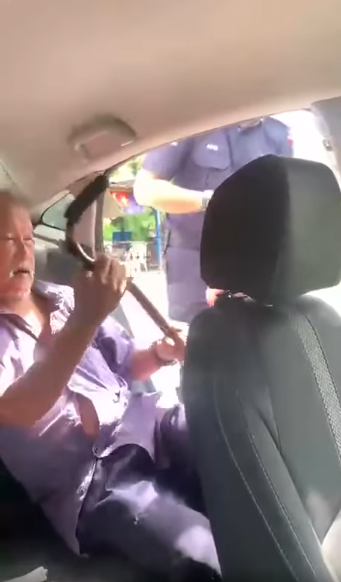 #BiarJasaJadiKenangan VIDEO PILIHAN: YANG MUDA DIKASIHI, YANG TUA DIHORMATI