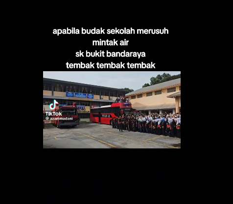 Video Pilihan Amboi Anak Anak Murid Angkat Abang Polis Seronok Main Air Ye