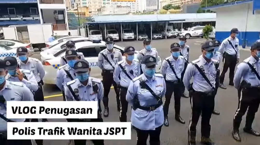 Video Pilihan Kecekapan Mereka Setanding Polis Trafik Lelaki