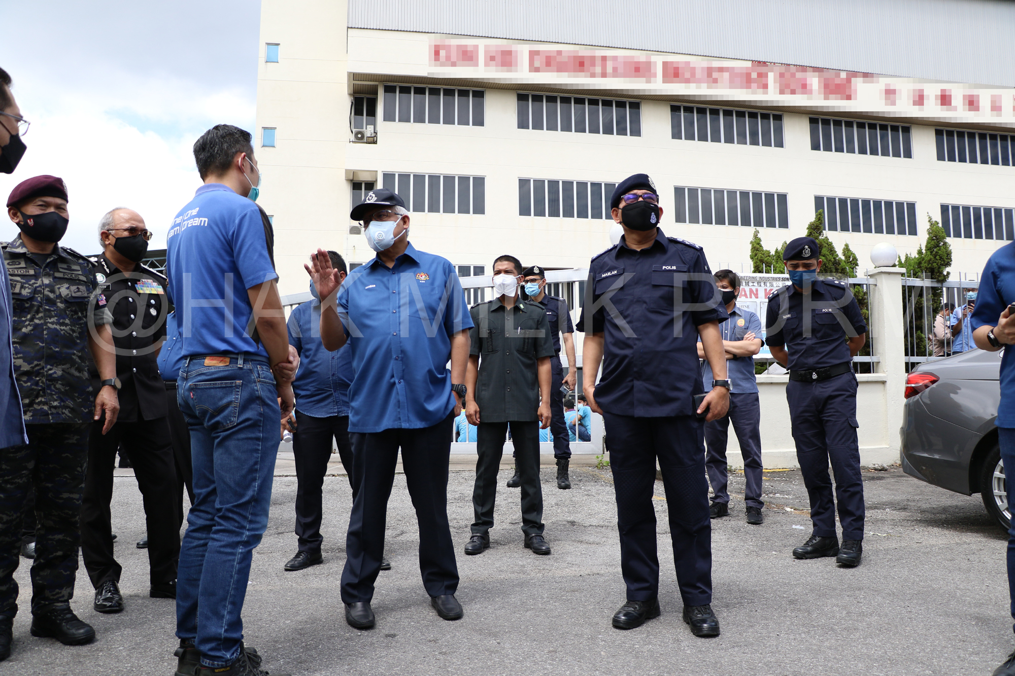 Op Patuh Pkp 3 0 Menteri Dalam Negeri Turun Padang Periksa Kilang Di Selangor
