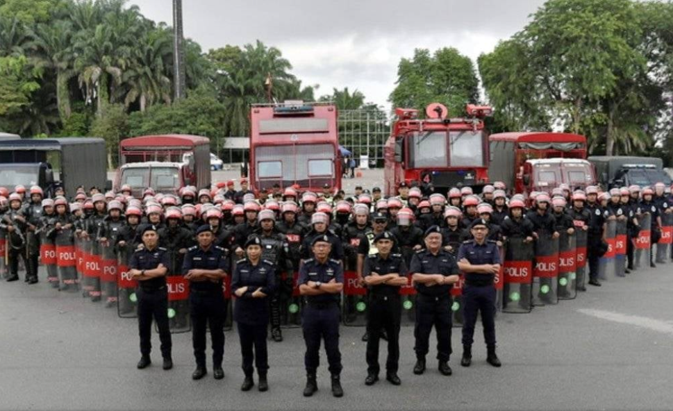 Artikel Pilihan Terima Kasih Sang Saka Biru