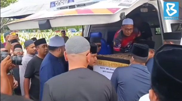 Video Pilihan Dato Sri Ayob Khan Beri Penghormatan Terakhir Kepada Allahyarham Dato Sri Johari