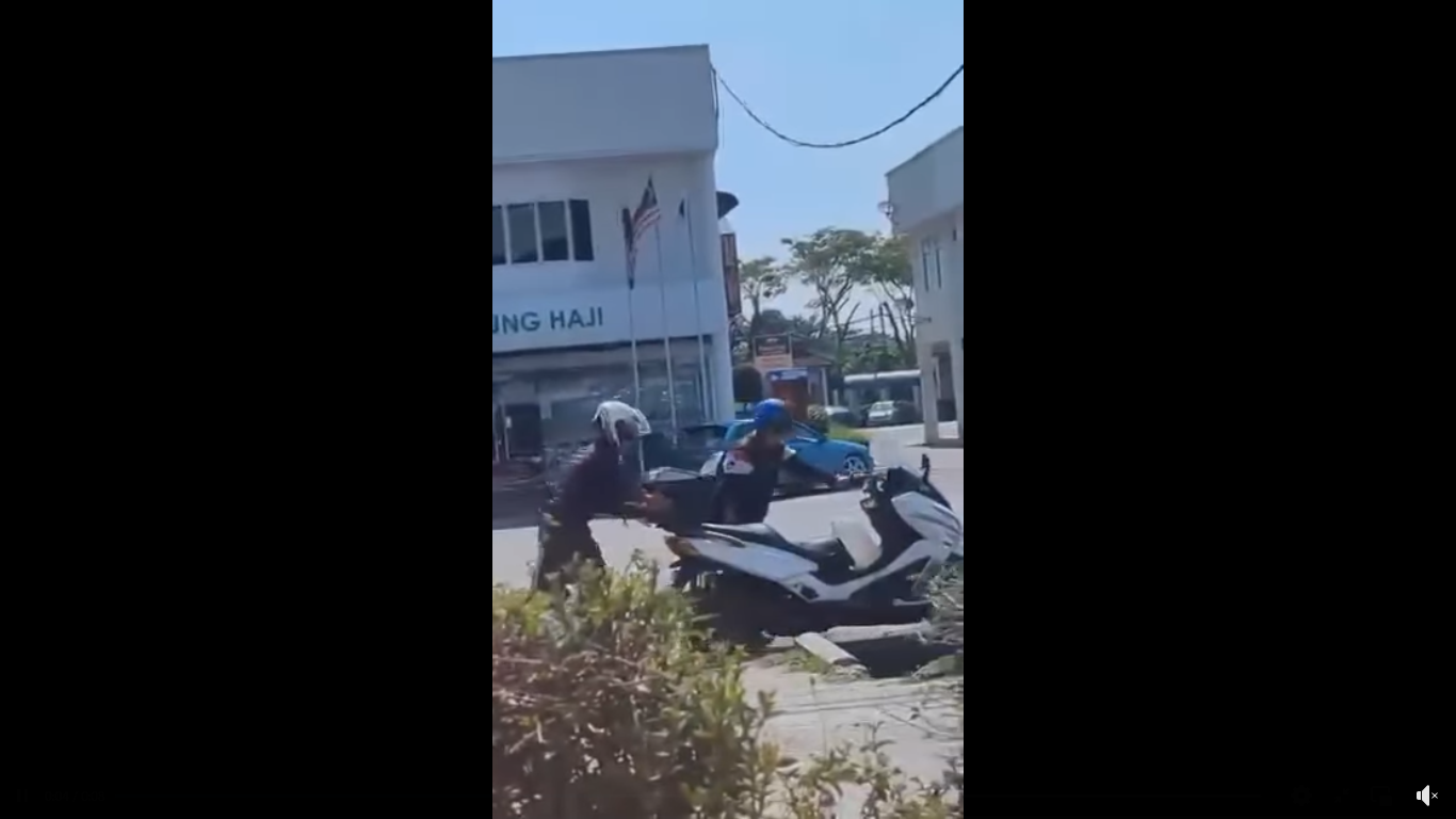 Biarjasajadikenangan Video Pilihan Anggota Bspt Dan Urb Ipd Kerian Bantu Pengguna Jalan Raya Yang Mengalami Kesulitan