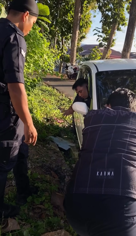 #BiarJasaJadiKenangan POSTING PILIHAN: PENGHARGAAN ORANG AWAM KEPADA PDRM