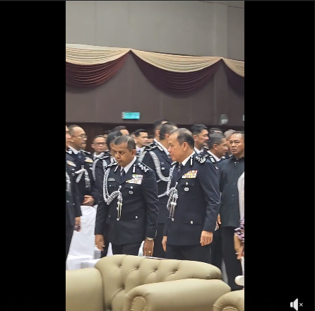 Live Majlis Pemakaian Lencana Pangkat Dan Serah Terima Tugas Pengarah Serta Pengerusi Perkep Jips